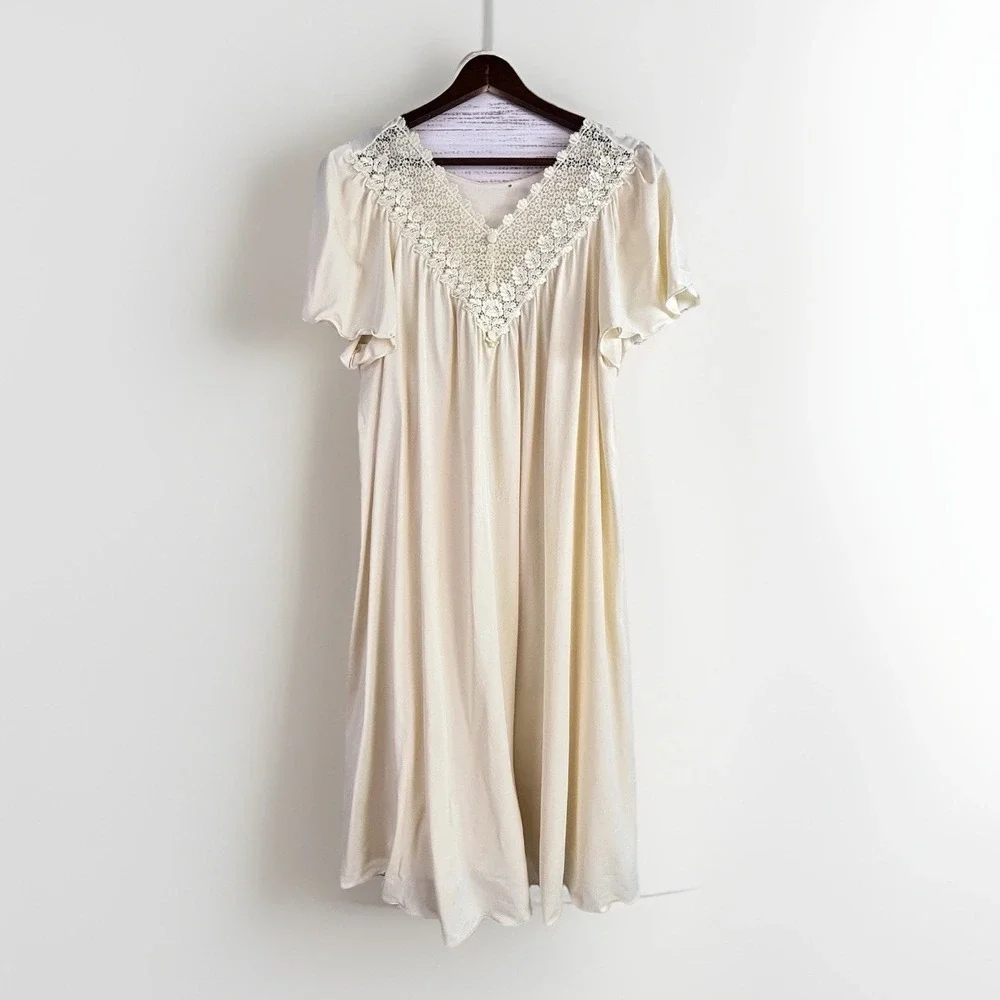 Vintage‎ Shadowline Nightgown M Yellow Lace Flutter Sleeve Silky Feminine Nylon